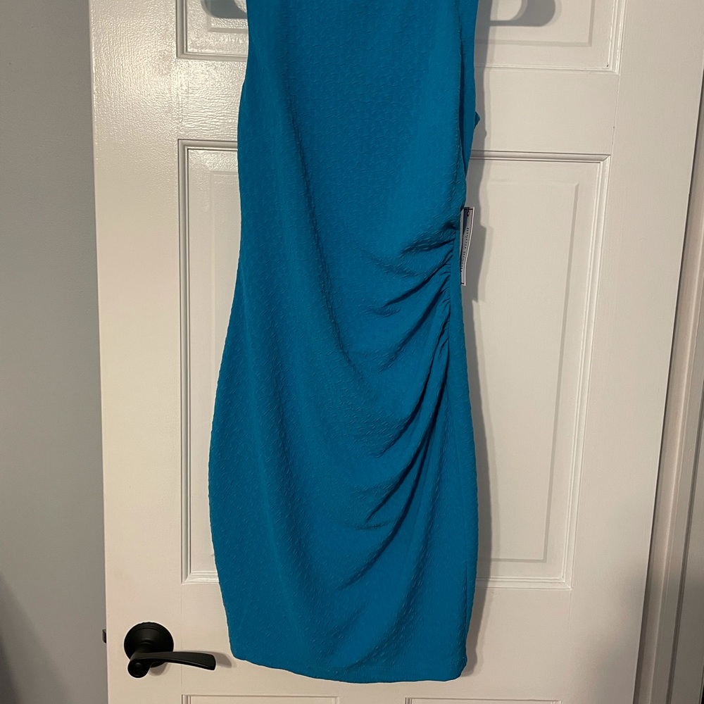Bisou Bisou blue bodycon dress. NWT 4